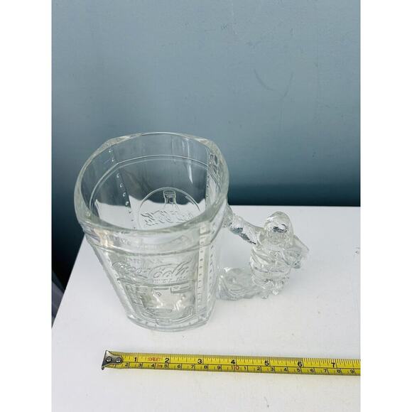 Vintage Coca Cola Christmas Santa Leaning On Vending Heavy Clear Glass Mug 1997 - Picture 8 of 13
